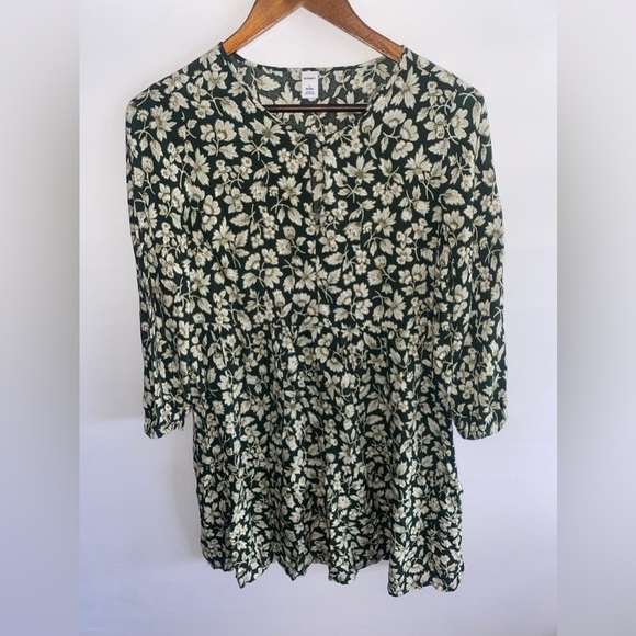 Women's Old Navy Green Floral Long Sleeve Dress - Picture 2 of 9